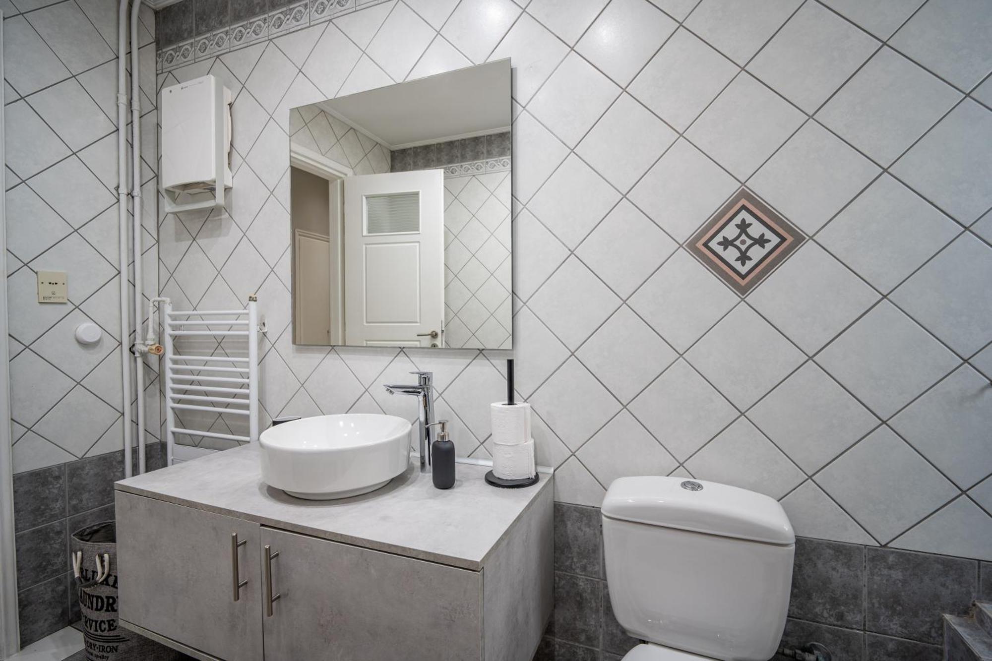 Angel , Luxury 2Bd Apartment Next To The Beach Athen Eksteriør bilde